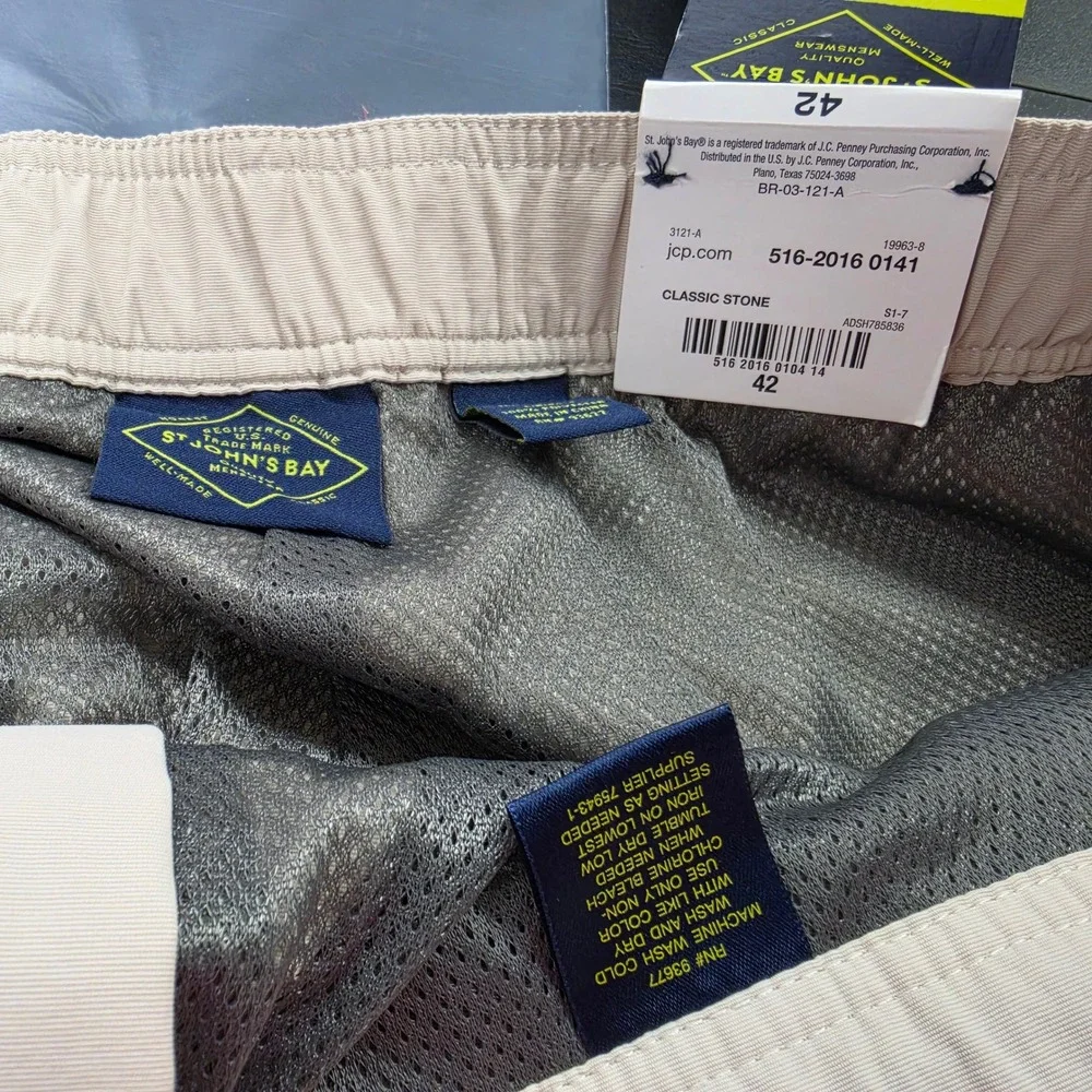 *NWT* St Johns Bay Terra-Tek Hybrid Shorts Mens 42 Quick Dry - Picture 8 of 8